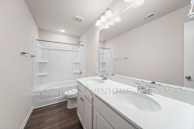 Building Photo - 3200 Polk and White Rd