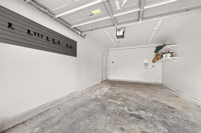 Building Photo - 903 Sugarfield Ct