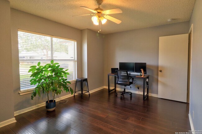 Building Photo - 7138 Valewood View