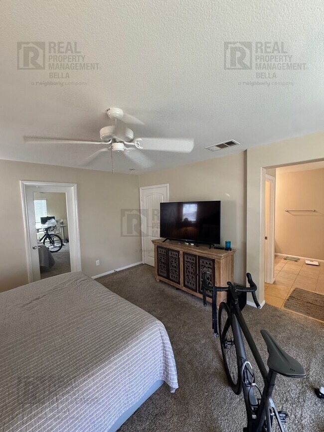 Building Photo - Resort-Style Living in Spencer’s Crossing ...