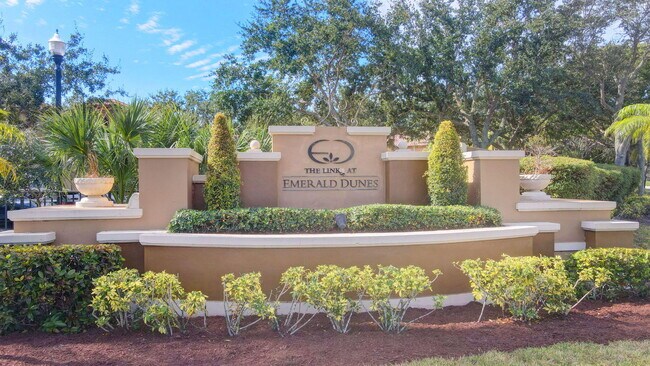 Primary Photo - 2947 Hope Valley St