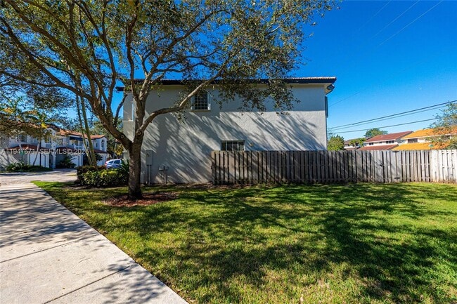 Building Photo - 11851 SW 80th Terrace