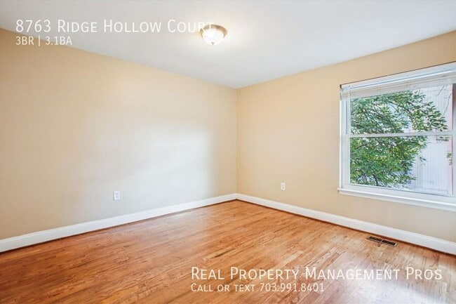 Building Photo - 8763 Ridge Hollow Ct