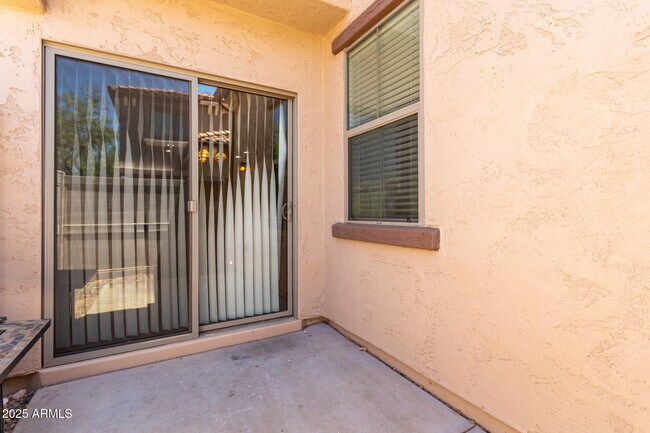 Building Photo - 26417 N Babbling Brook Dr