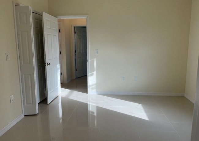 Building Photo - Beautiful Brand new house for rent, Lehigh Acres