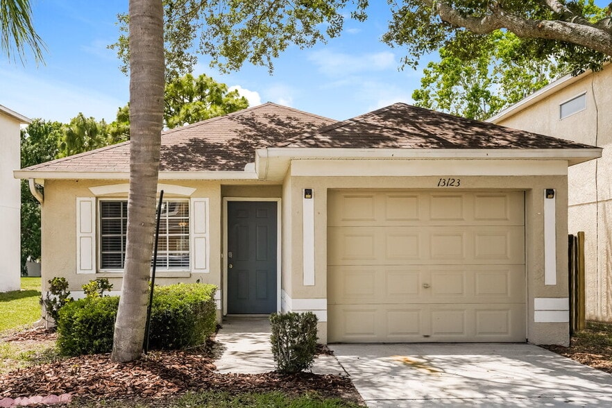Primary Photo - 13123 Fennway Ridge Dr
