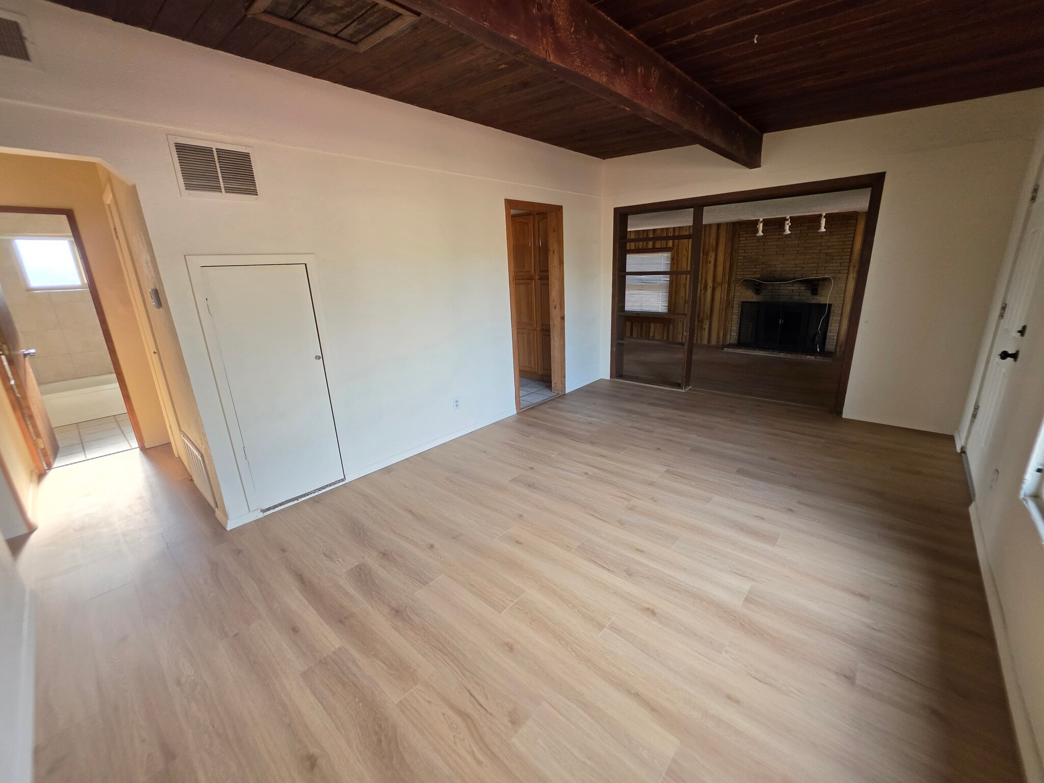 Front living room - 2625 Florida St NE