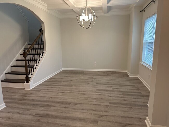 Building Photo - 5029 Castleoak Dr