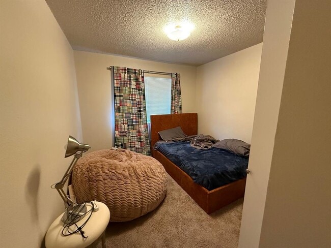 Building Photo - 7205 Waldon Dr