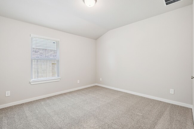 Building Photo - 2639 Clapbread Ln