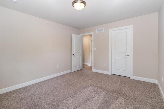 Building Photo - 539 Joseph Ct