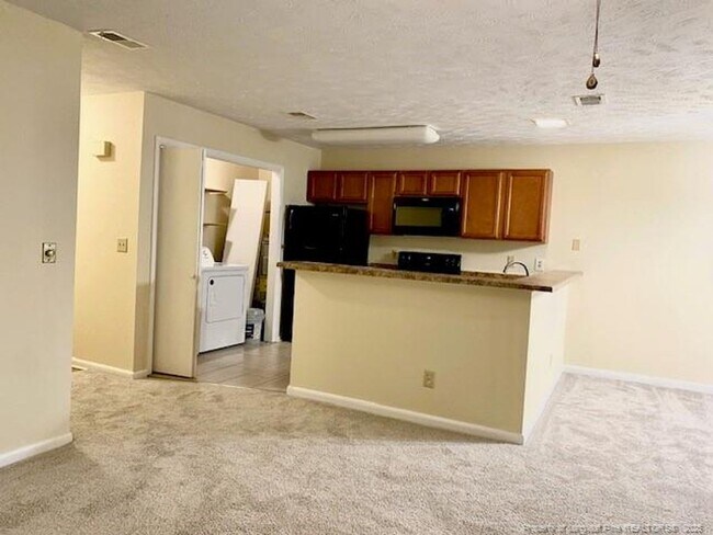 Building Photo - 6771 Willowbrook Dr