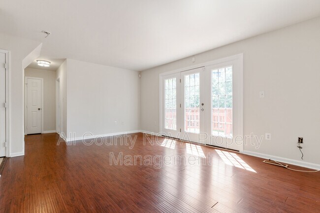 Building Photo - 7826 Fordson Rd