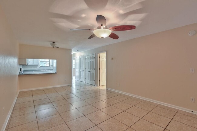 Building Photo - 2913 Woodrich Dr