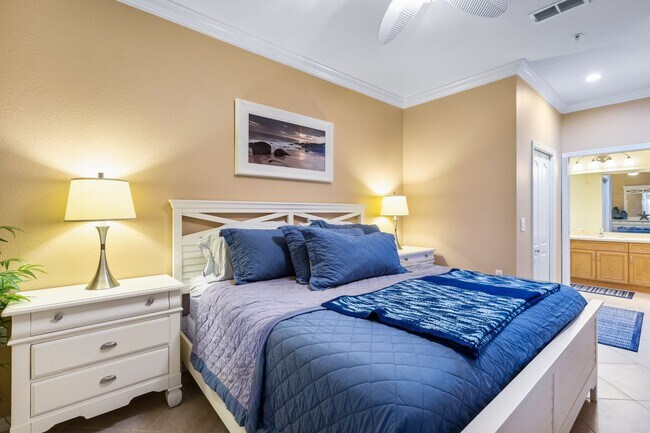 Building Photo - ** HERITAGE BAY ** 2 BED / 2 BATH - CONDO ...