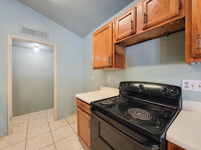 Building Photo - 17423 Ranch Country Rd