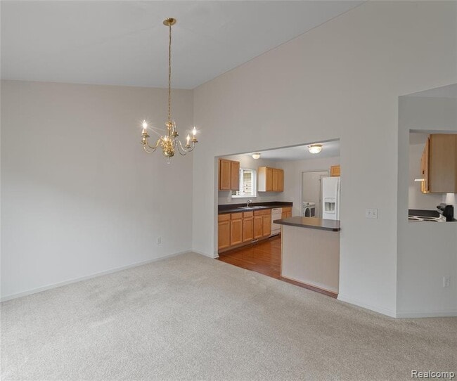 Building Photo - 5864 Willow Ridge Dr