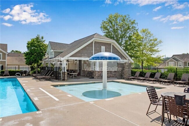 Building Photo - 211 Creek Side Pass