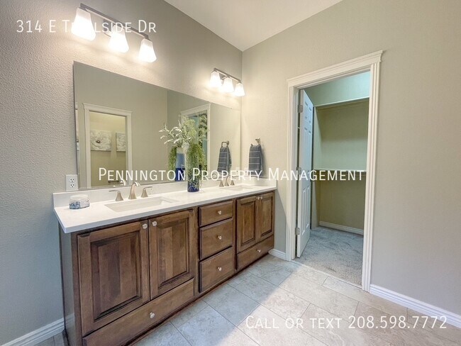 Building Photo - 314 E Trailside Dr