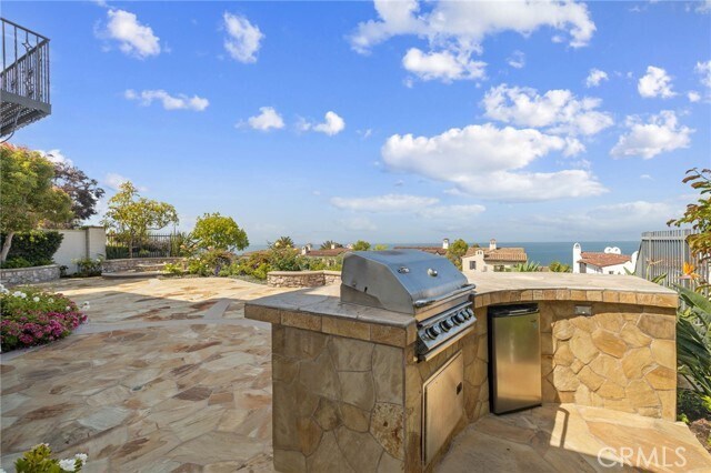 Building Photo - 30 Surfspray Bluff