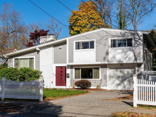 Primary Photo - 11 Mildred Rd