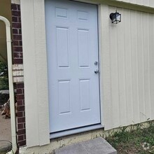 Building Photo - 1110 Wycliff Dr