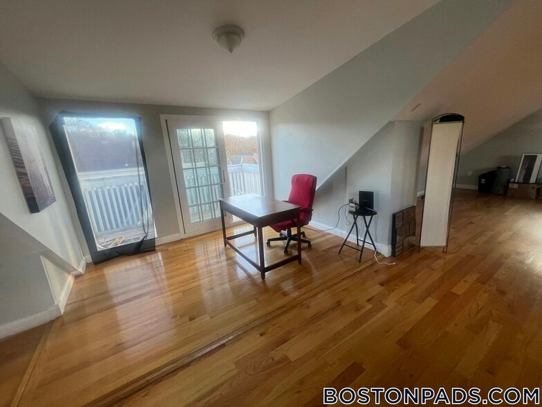 Building Photo - 20 Kenton Rd