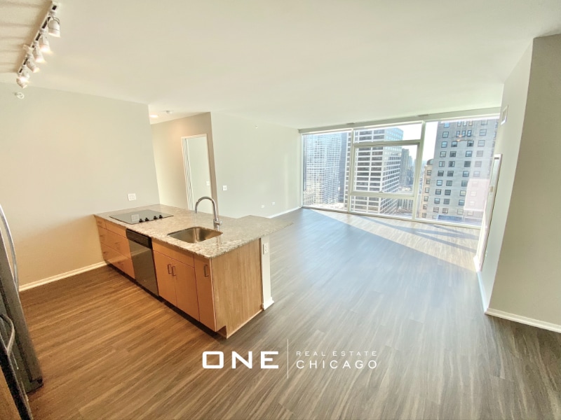 Building Photo - 190 E Illinois St