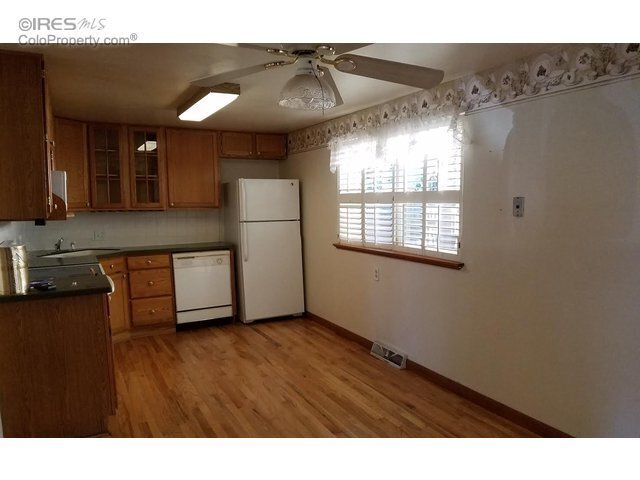 Building Photo - Fantastic Brick Ranch w/ 3 bedrooms and a Huge 2 Car Garage!