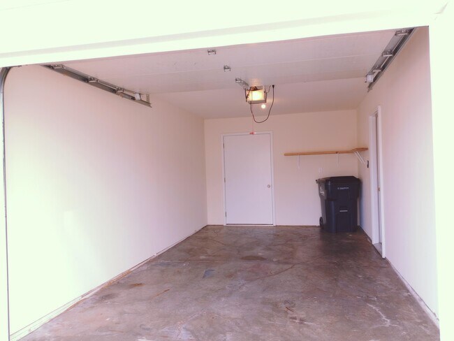 Building Photo - 5708 Canaveral Dr