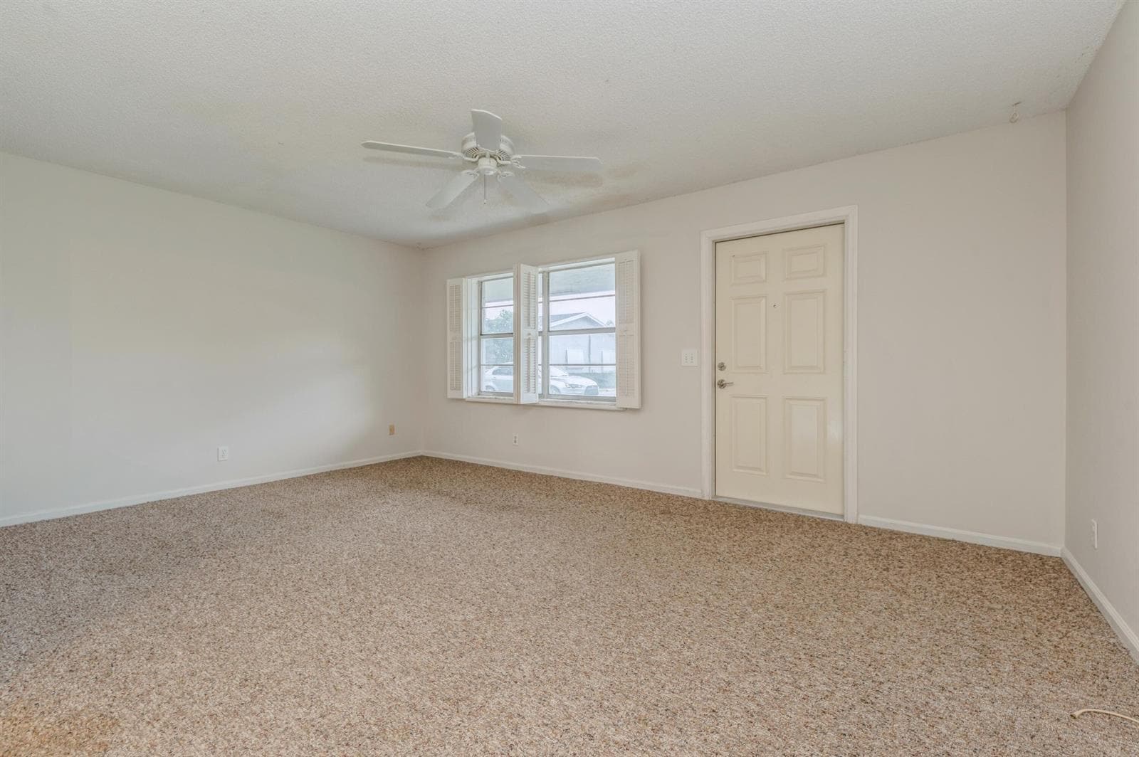 Building Photo - 2405 Lowson Blvd