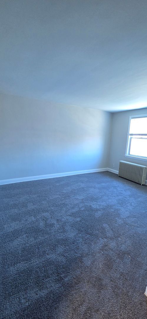 Building Photo - 1 Bedroom Upper Unit in Dundalk