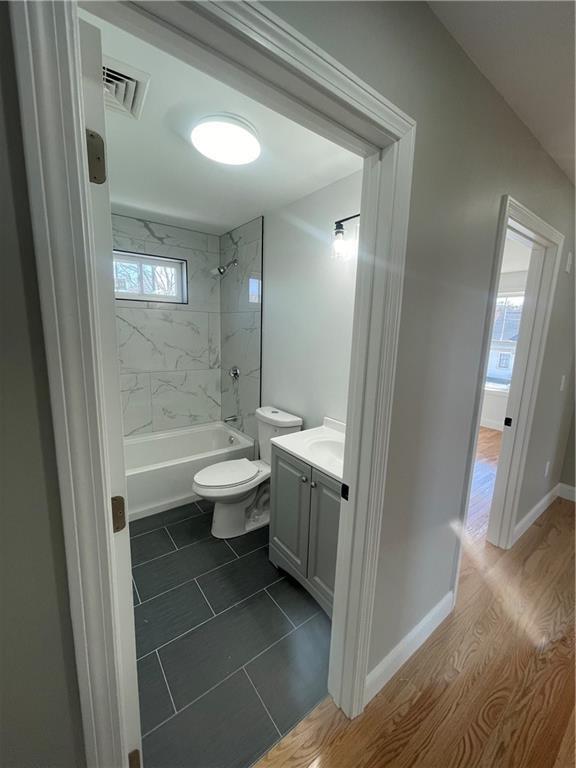 Building Photo - 74 Westcott Ave