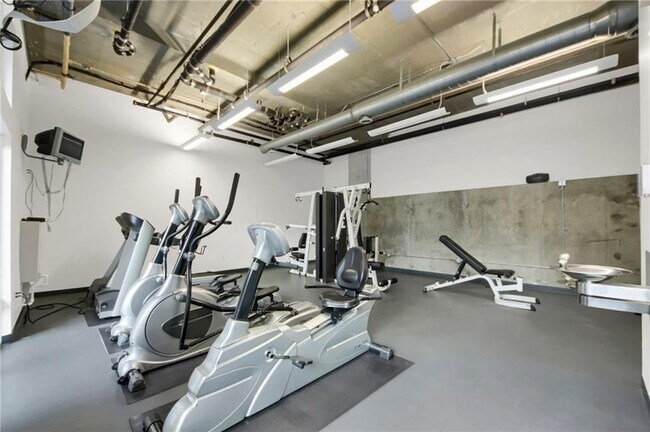 Building Photo - 620 Glen Iris Dr NE