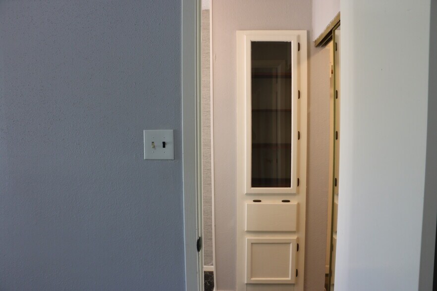 Building Photo - 446 Richvale Ln