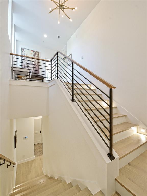 Building Photo - 304 Westwood Terrace