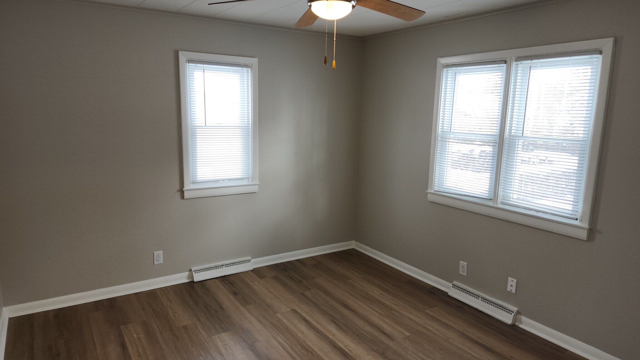 Building Photo - 6527 244th Ave