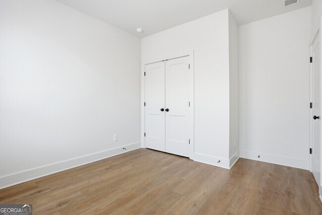 Building Photo - 2597 Mackintosh Ct