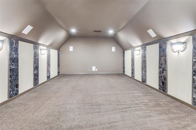 Building Photo - 707 Chateaus Dr