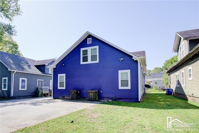 Building Photo - 1173 Arlington Ave SW