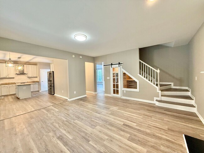 Building Photo - Newly Remodeled 4BD, 2.5BA Raleigh Home wi...