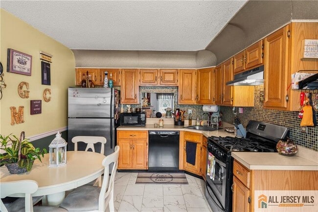 Building Photo - 417 Northam Dr