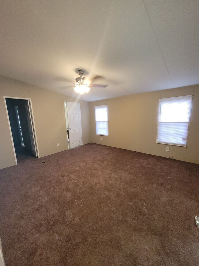 Building Photo - NOW PRE-LEASING-Accepting Applications- Elbert Co-Bowman, GA- 4 Bedroom and 2 Bathroom Manufactur...