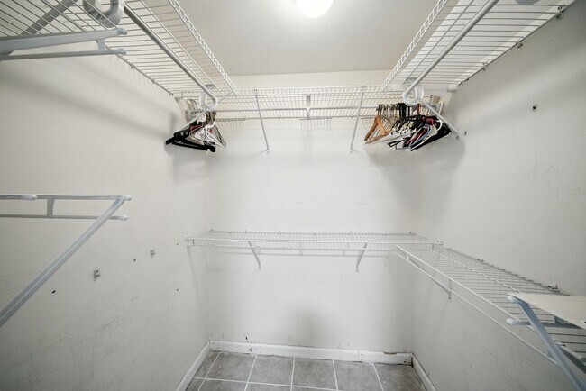 Building Photo - 224 48th St