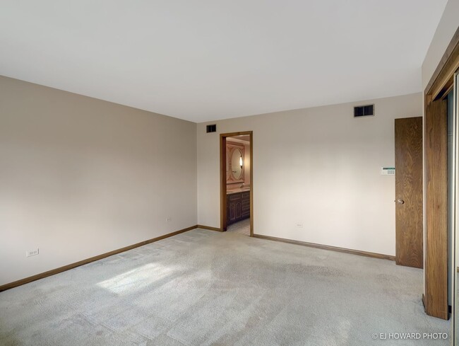 Building Photo - 13900 108th Ave