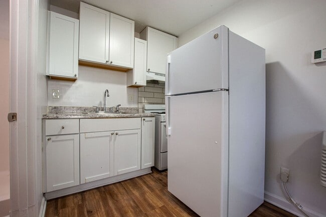 Building Photo - 2415 E Street