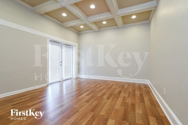 Building Photo - 3310 Castleberry Village Cir