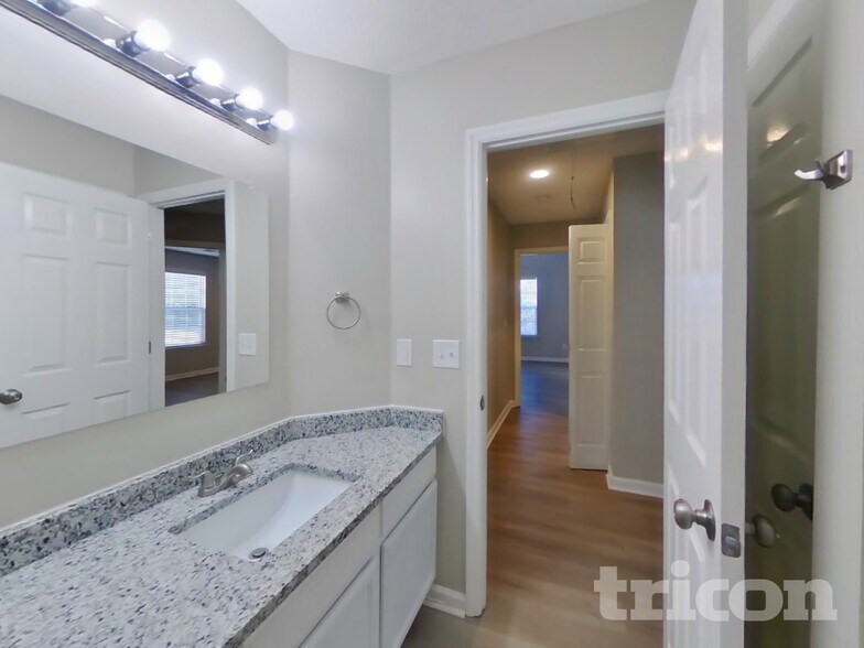 Building Photo - 1956 Port James Cir