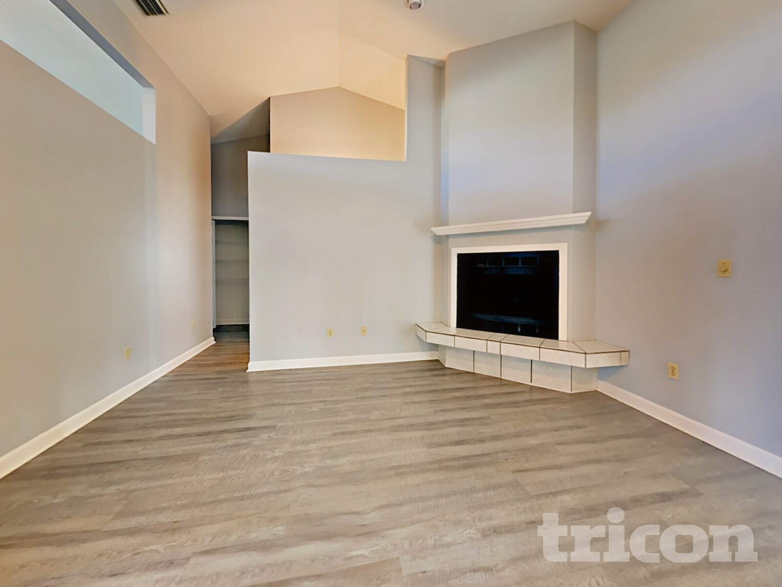 Building Photo - 2913 James Melvin Dr