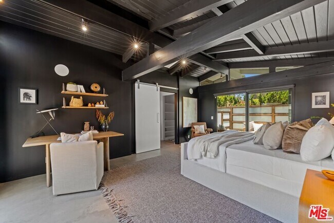 Building Photo - 23701 Harbor Vista Dr